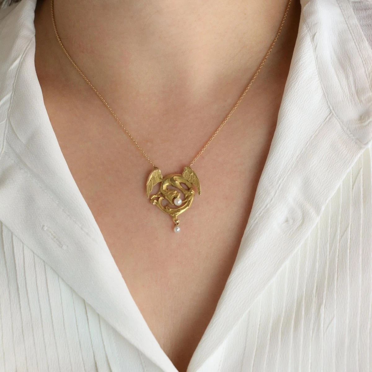 Collier Pendentif En Or Jaune Et Perle 2 Collier Pendentif En Or Jaune Et Perle – Image 2