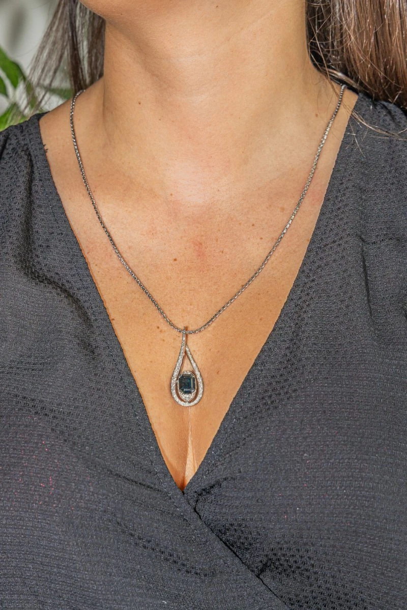 Collier Pendentif Or Blanc Saphir 2 Collier Pendentif Or Blanc Saphir – Image 2