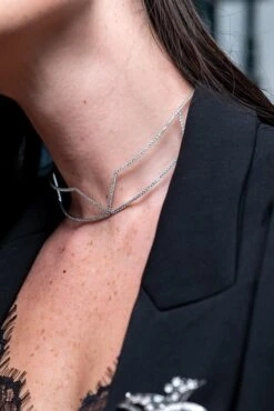 Collier Ras De Cou Graphique En Or Blanc Et Diamants -Castafiore Boutique collier ras de cou graphique en or blanc et diamants 743236