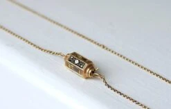 Collier Sautoir Fermoir Régional Barillet Emmaillé Or -Castafiore Boutique collier sautoir fermoir regional barillet emmaille or 767196