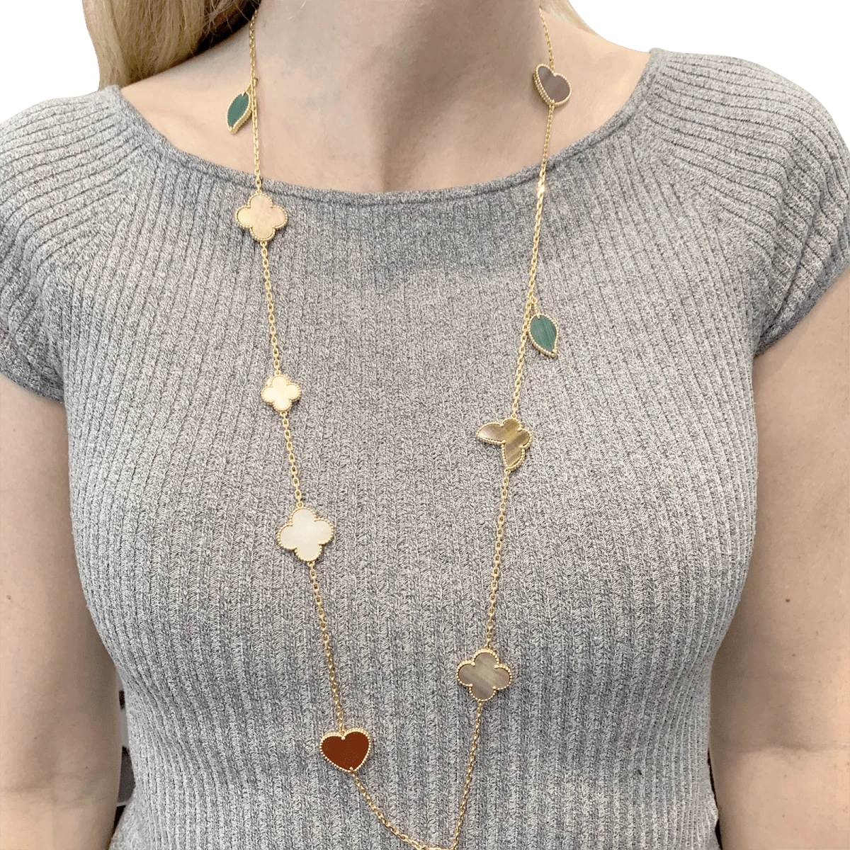 Miller Collier-Sautoir VAN CLEEF & ARPELS "Lucky Alhambra", Or Jaune, Cornaline, Malachite, Oeil De Tigre, Nacre 2 Miller Collier-Sautoir VAN CLEEF & ARPELS "Lucky Alhambra", Or Jaune, Cornaline, Malachite, Oeil De Tigre, Nacre – Image 2