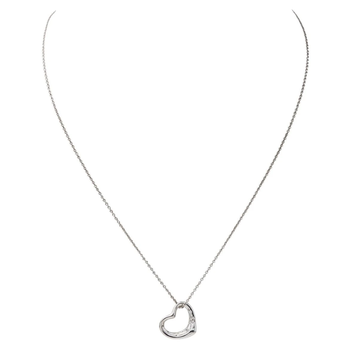 Collier TIFFANY & CO. "Open Heart" En Platine Et Diamant 3 Collier TIFFANY & CO. "Open Heart" En Platine Et Diamant – Image 3