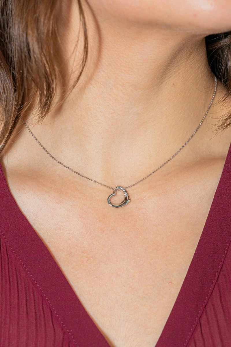 Collier TIFFANY & CO. "Open Heart" En Platine Et Diamant 2 Collier TIFFANY & CO. "Open Heart" En Platine Et Diamant – Image 2