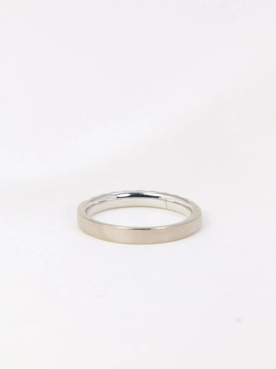 Demi-Alliance Américaine En Or Blanc Et Diamants 0,72 Ct 5 Demi-Alliance Américaine En Or Blanc Et Diamants 0,72 Ct – Image 5