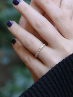 Demi-Alliance Américaine En Or Jaune Et Diamants 0,42 Ct -Castafiore Boutique demi alliance americaine en or jaune et diamants 042 ct 311101