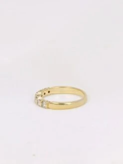 Demi-Alliance Américaine En Or Jaune Et Diamants 0,42 Ct -Castafiore Boutique demi alliance americaine en or jaune et diamants 042 ct 958558