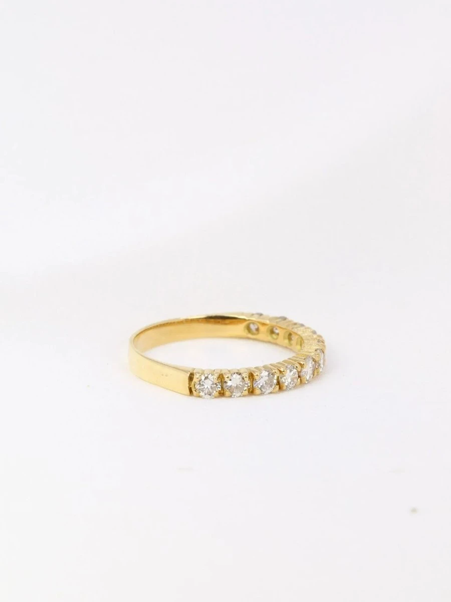 Demi-Alliance Américaine En Or Jaune Et Diamants 0,88 Ct 7 Demi-Alliance Américaine En Or Jaune Et Diamants 0,88 Ct – Image 7