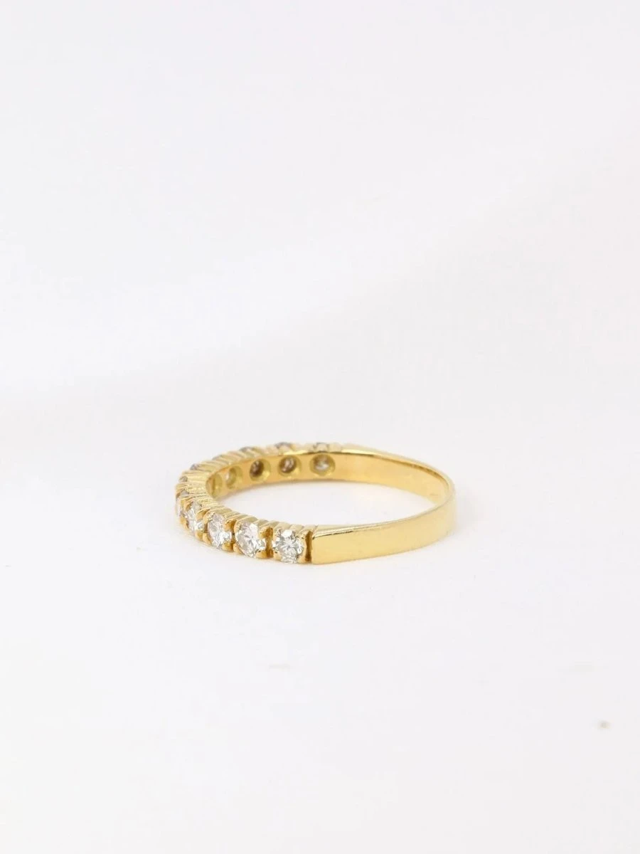 Demi-Alliance Américaine En Or Jaune Et Diamants 0,88 Ct 4 Demi-Alliance Américaine En Or Jaune Et Diamants 0,88 Ct – Image 4