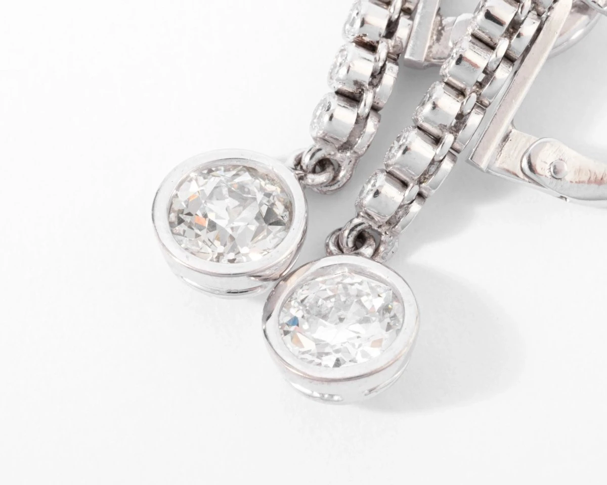 Dormeuse En Platine Diamant 5 Dormeuse En Platine Diamant – Image 5