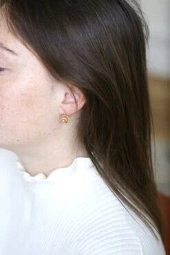 Dormeuses En Or Jaune Et Perles Fines -Castafiore Boutique dormeuses en or jaune et perles fines 603179