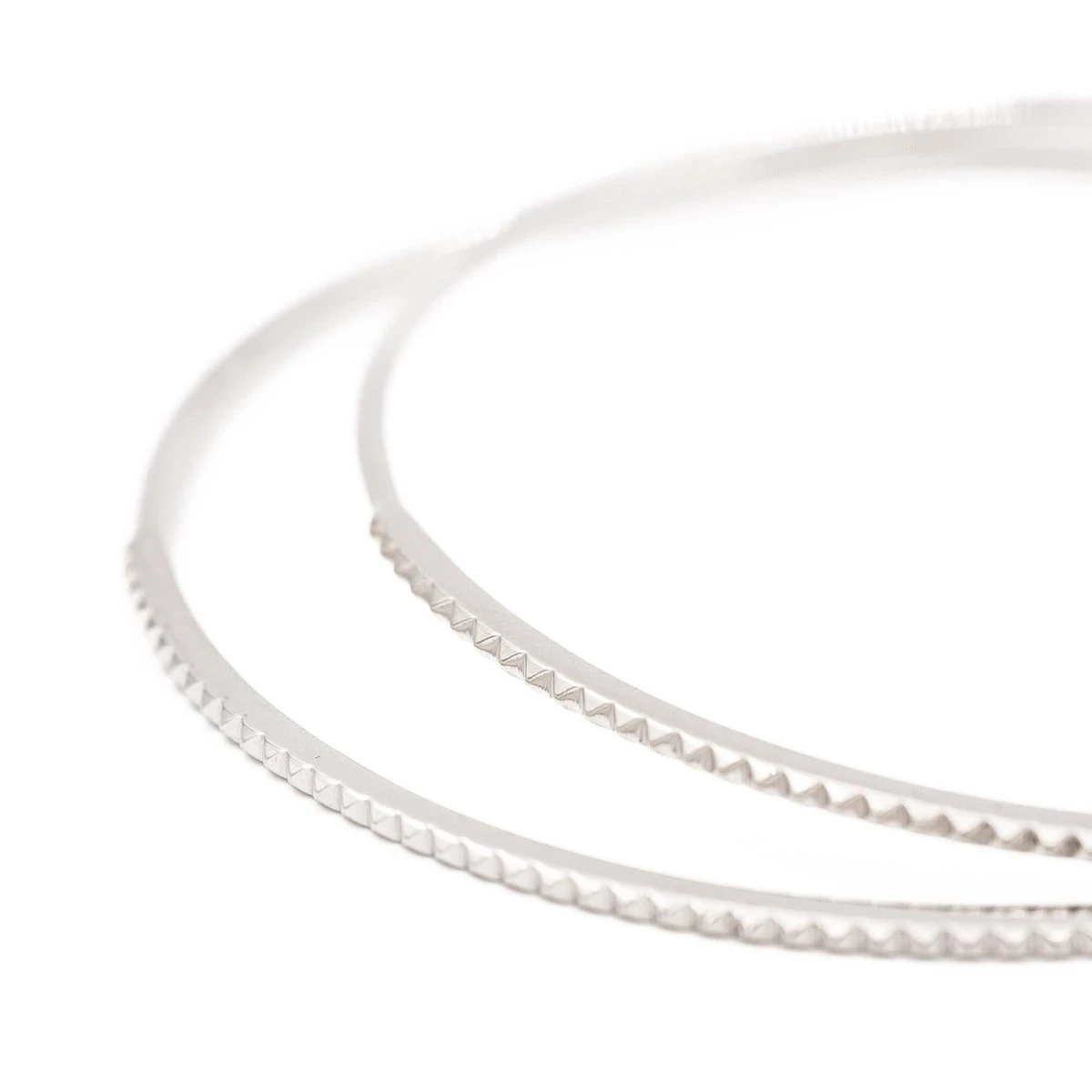 Duos De Bracelets Jonc En Or Blanc 6 Duos De Bracelets Jonc En Or Blanc – Image 6