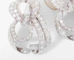 Importante Boucle D'oreilles Platine Et Diamants Circa 1930 -Castafiore Boutique importante boucle doreilles platine et diamants circa 1930 853757