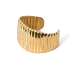 Bracelet Manchette En Or Jaune Godronnée Et Diamants -Castafiore Boutique large manchette godronnee or jaune 18k 577642