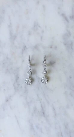 Longues Dormeuses Diamants Sur Or Blanc 12 Longues Dormeuses Diamants Sur Or Blanc -Castafiore Boutique longues dormeuses diamants sur or blanc 742642