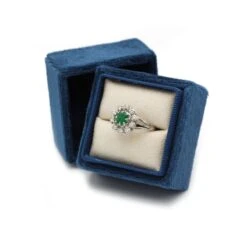 Bague Marguerite En Or Blanc, émeraude Et Diamants -Castafiore Boutique marguerite or diamants et emeraude 531894