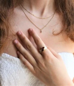 Bague MAUBOUSSIN "Nadia", En Or Jaune, Rubis Et Nacre 17 Bague MAUBOUSSIN "Nadia", En Or Jaune, Rubis Et Nacre -Castafiore Boutique mauboussin bague nadia rubis nacre 665443