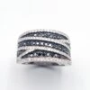 Bague Bandeau Diamants Blancs Et Noirs