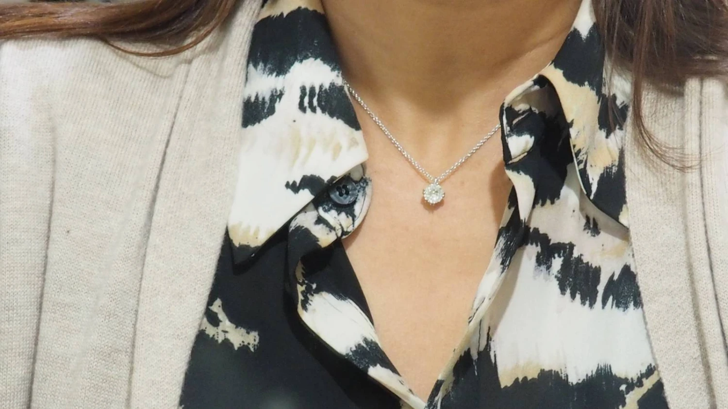 Collier Solitaire En Or Blanc Et Diamant 1,40ct 2 Collier Solitaire En Or Blanc Et Diamant 1,40ct – Image 2