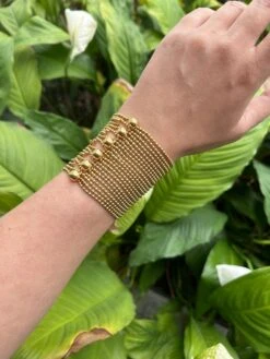 Bracelet Manchette CARTIER Draperie Grand Modèle En Or Jaune, Avec Son Certificat D'origine -Castafiore Boutique mc J EN4ozU4