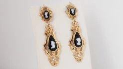 Boucles D'oreilles Anciennes En Or Jaune Et Agate Noire -Castafiore Boutique mc OxFpZouaz