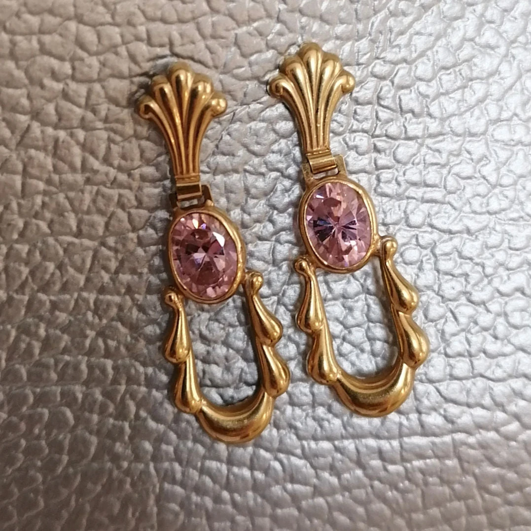 Paire De Boucles D'oreilles Vintage 9 Paire De Boucles D'oreilles Vintage – Image 9