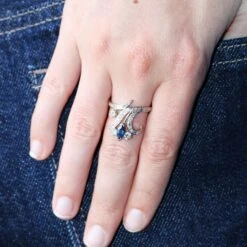 Bague Aigrette En Or Jaune, Or Blanc, Saphir Et Diamants 15 Bague Aigrette En Or Jaune, Or Blanc, Saphir Et Diamants -Castafiore Boutique mc ZYExozUKY