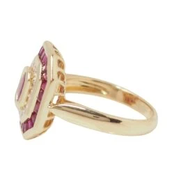 Bague Octogonale En Or Jaune, Rubis Ovale Et Diamants -Castafiore Boutique mc cAp0kN x8