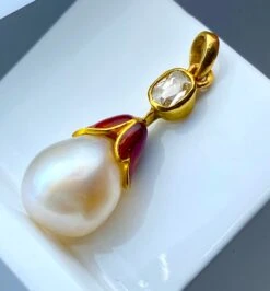 Pendentif Perle Fine , Diamant ,or ,époque Vers 1900 13 Pendentif Perle Fine , Diamant ,or ,époque Vers 1900 -Castafiore Boutique mc jmCrMZUm2