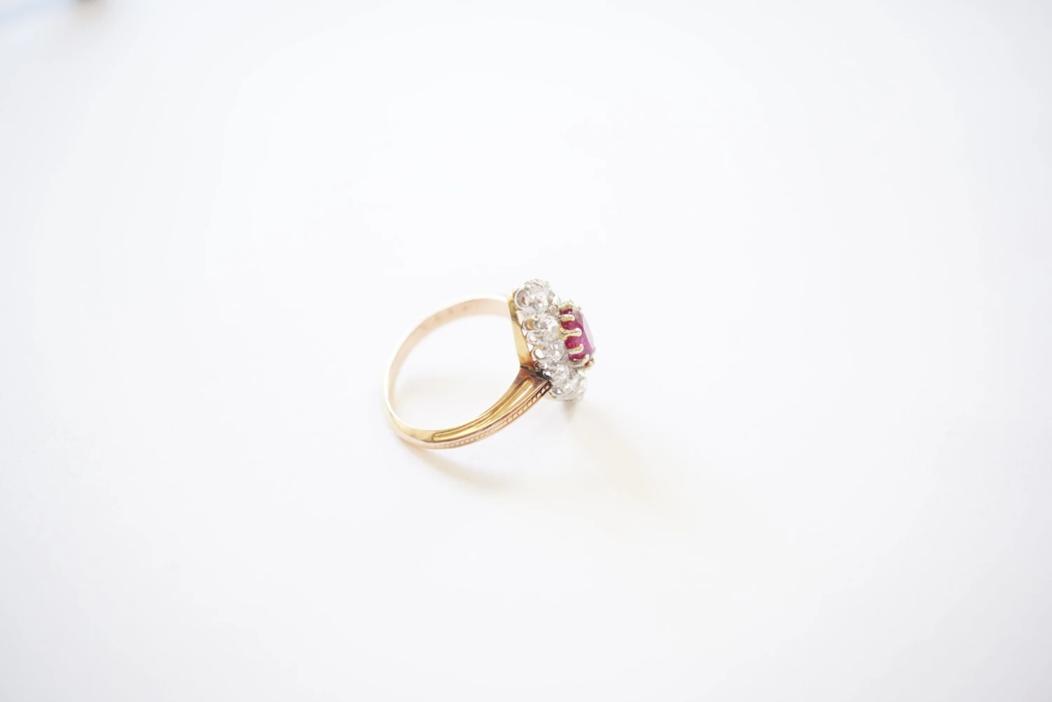 Bague Or Rubis Birman Naturel Et Diamants 4 Bague Or Rubis Birman Naturel Et Diamants – Image 4