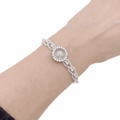 Miller Montre Femme JAEGER-LECOULTRE En Or Blanc Et Diamants 11 Miller Montre Femme JAEGER-LECOULTRE En Or Blanc Et Diamants -Castafiore Boutique montre femme jaeger lecoultre en or blanc et diamants 235320