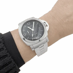 Miller Montre Panerai "Luminor GMT" En Acier. -Castafiore Boutique montre panerai luminor gmt en acier 880285