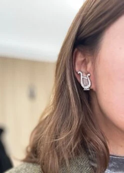 Paire De Clips D'oreilles LYRES En Diamants -Castafiore Boutique paire de clips doreilles lyres en diamants 729120
