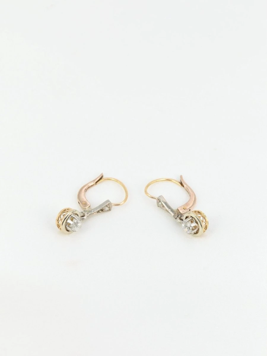 Paire De Dormeuses Anciennes En Or Et Diamants Taille Ancienne 3 Paire De Dormeuses Anciennes En Or Et Diamants Taille Ancienne – Image 3