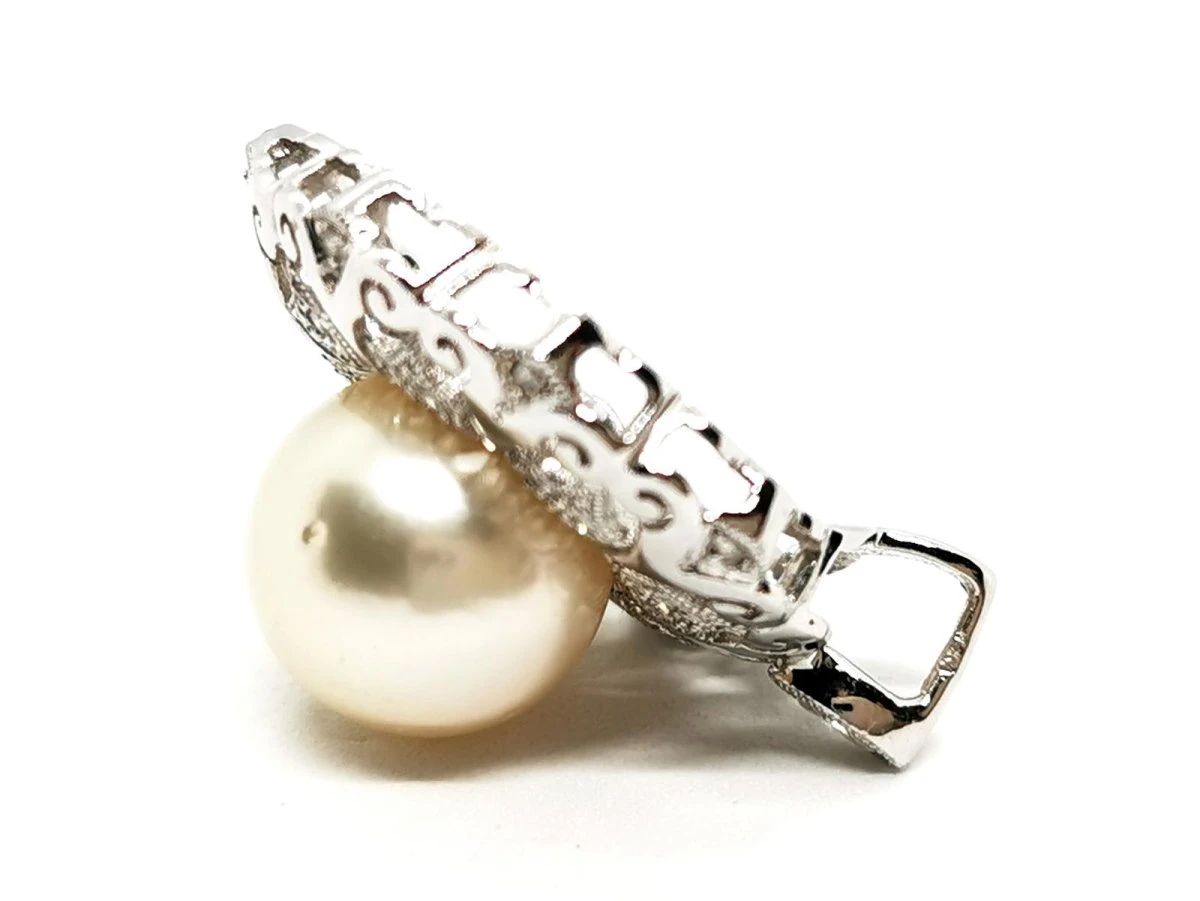 Pendentif En Or Blanc, Diamants Et Perle 8 Pendentif En Or Blanc, Diamants Et Perle – Image 8