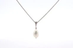 Pendentif Vintage Perle De Culture D'eau Douce Et Diamants 5 Pendentif Vintage Perle De Culture D'eau Douce Et Diamants -Castafiore Boutique pendentif vintage perle de culture deau douce et diamants 439554