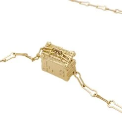 Miller Sautoir LOUIS VUITTON "Malle" En Or Jaune Et Diamant -Castafiore Boutique sautoir louis vuitton malle en or jaune et diamant 416754