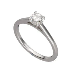 Bague Solitaire DE BEERS "DB Classic" En Platine Et Diamant 10 Bague Solitaire DE BEERS "DB Classic" En Platine Et Diamant -Castafiore Boutique solitaire de beers en platine db classic avec diamant brillant de 040 cts h si2 de 2016 full set taille 48 420874